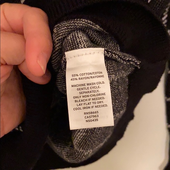 14th and Union | Check Turtleneck - Picture 6 of 6